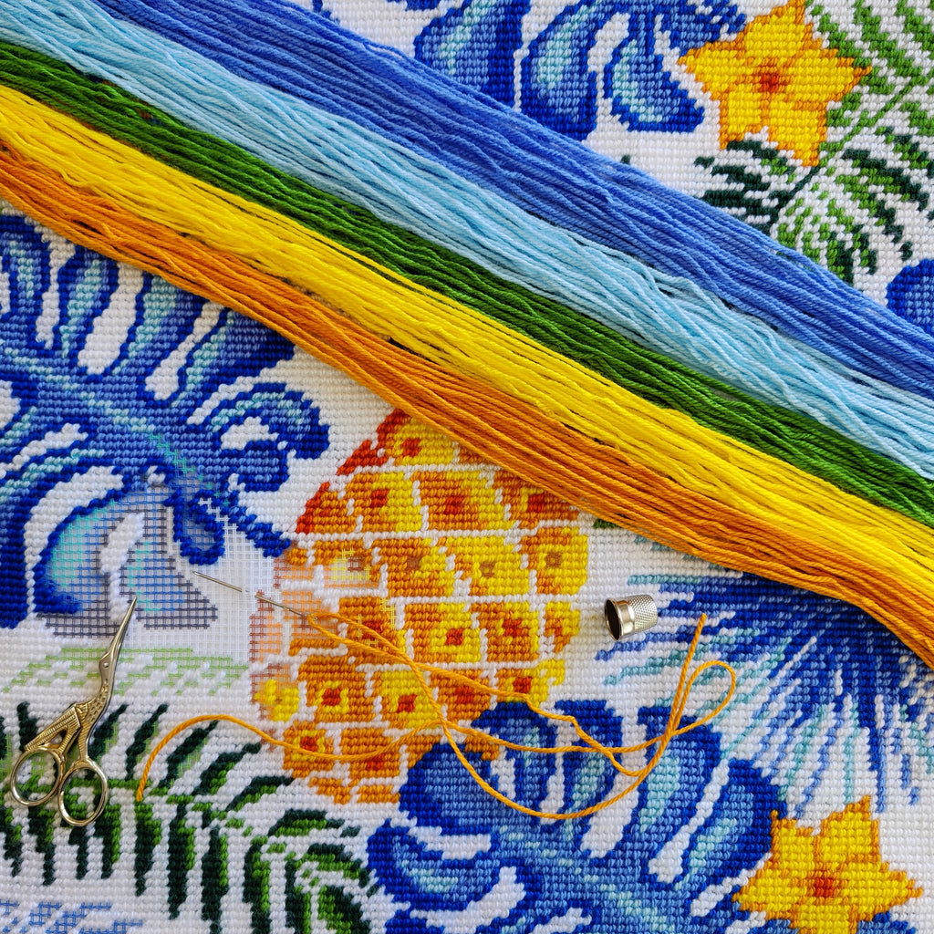 Pineapple — Needlepoint Kit 16″ × 16″ by Brvsk